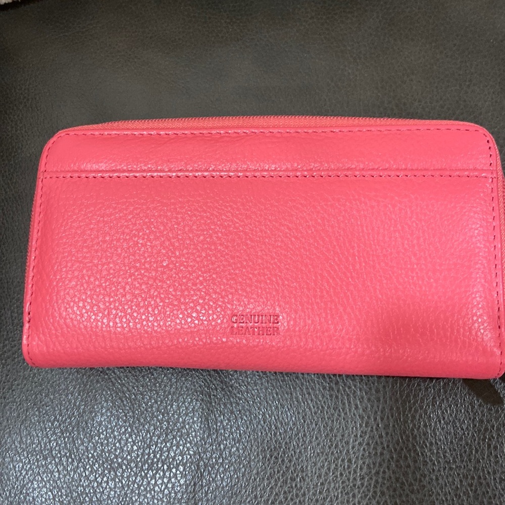 NWT MSRP$65 GIANI BERNINI Softy Core Leather All In One Wallet Coral Pink - Picture 2 of 5